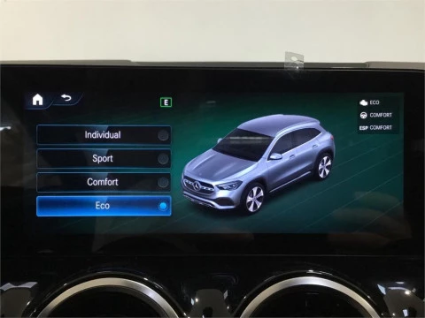 Mercedes-Benz GLA 200 D