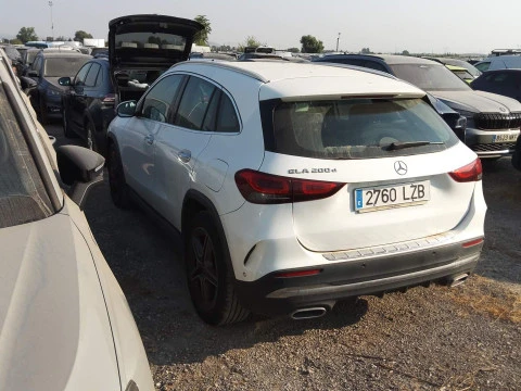Mercedes-Benz GLA 200 D
