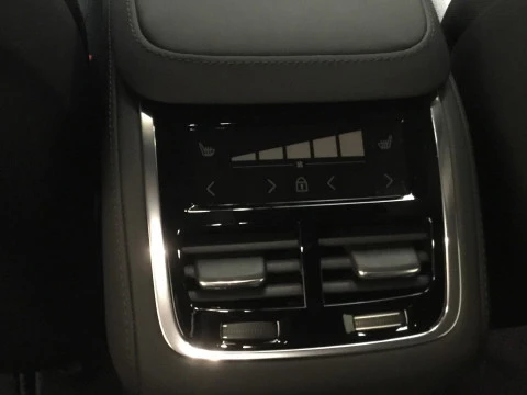 Volvo XC90 XC90 PLUS, T8 HIBRIDO ENCHUFABLE ELECTRICO GASOLINA 7 PLAZAS