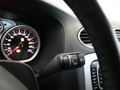 Ford FOCUS 1.6 TREND AUTO 5P