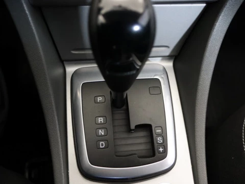 Ford FOCUS 1.6 TREND AUTO 5P