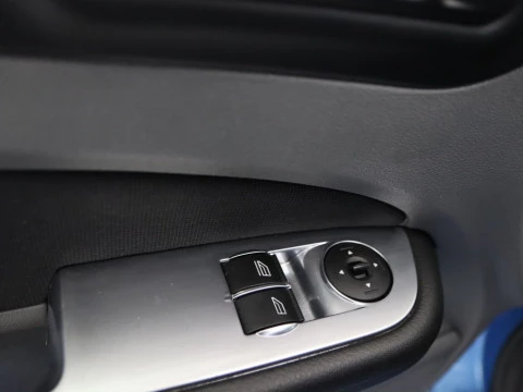 Ford FOCUS 1.6 TREND AUTO 5P