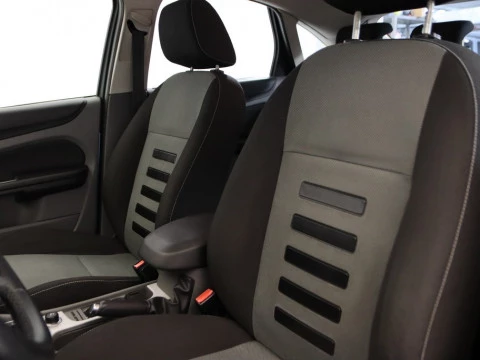 Ford FOCUS 1.6 TREND AUTO 5P