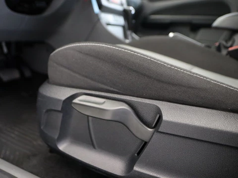 Ford FOCUS 1.6 TREND AUTO 5P