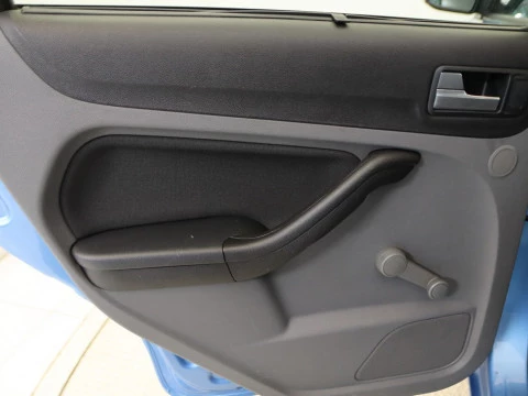 Ford FOCUS 1.6 TREND AUTO 5P