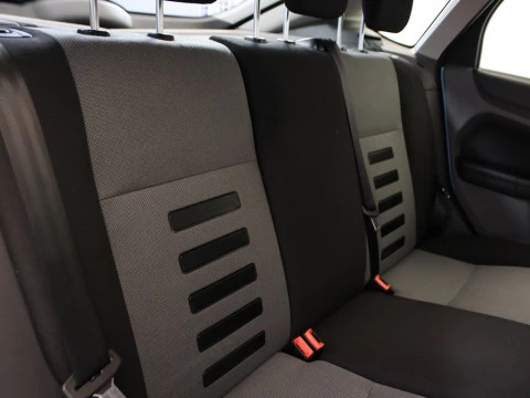 Ford FOCUS 1.6 TREND AUTO 5P