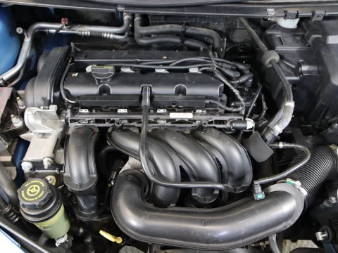 Ford FOCUS 1.6 TREND AUTO 5P