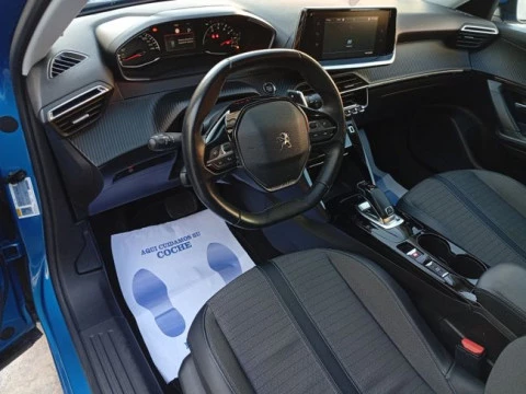 Peugeot 2008 Allure BlueHDI 130 S&S EAT8