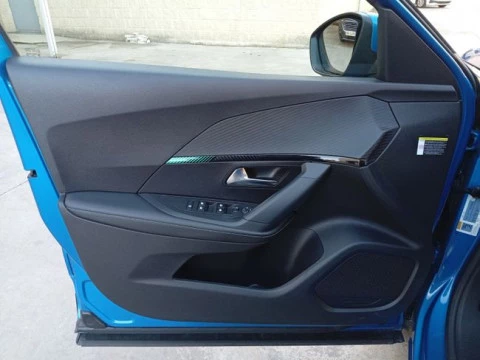 Peugeot 2008 Allure BlueHDI 130 S&S EAT8