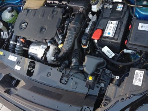 Peugeot 2008 Allure BlueHDI 130 S&S EAT8