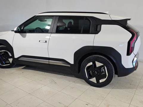 Kia EV3 Earth Long Range