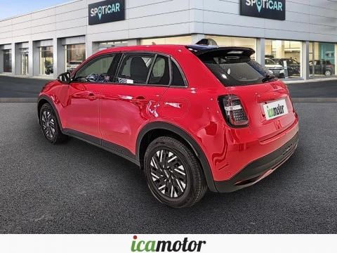 Fiat 600 600e RED 54kwh 115kw (156cv)