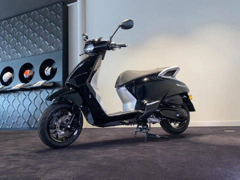 Peugeot Django Allure