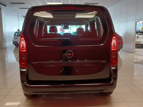 Opel Combo 100 Cv 1.5 Td S/S MT6 €6.4