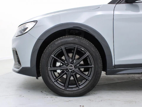 Audi A1 1.5 35 TFSI S TR ADRENAL BLACK ALLSTREET 150 5P