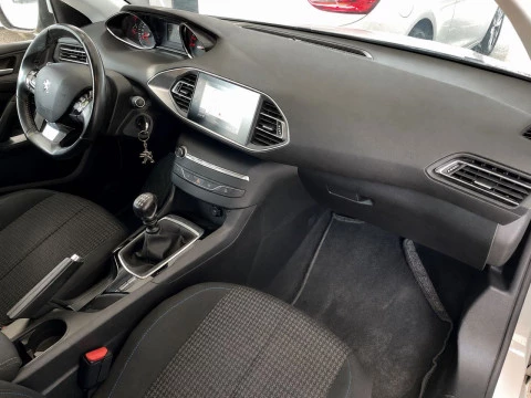 Peugeot 308 5p Style PureTech 110 S&S 6 Vel. MAN