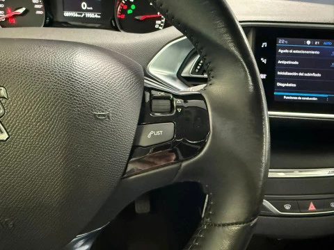 Peugeot 308 5p Active BlueHDi 130 S&S