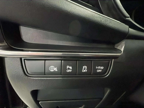 Mazda3 2.0 E-SKYACTIV-G 90KW ZENITH 122 5P