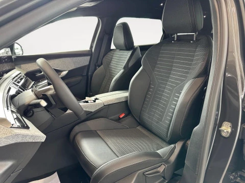 Peugeot 5008 Hybrid 1.2 107KW Allure eDCS6