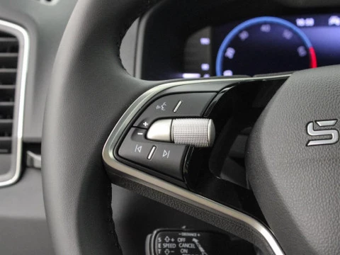 Skoda Karoq KAROQ SELECTION 1,5 TSI 110 KW (150 CV) MANUAL 6 VEL.