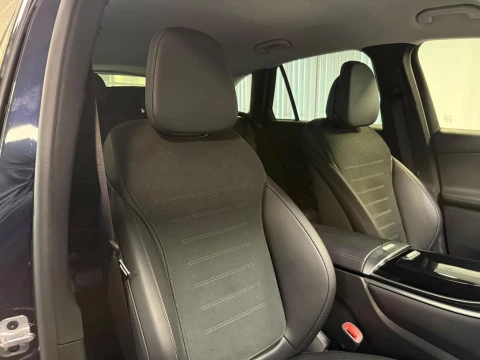 Mercedes-Benz GLC GLC 220 d 4MATIC