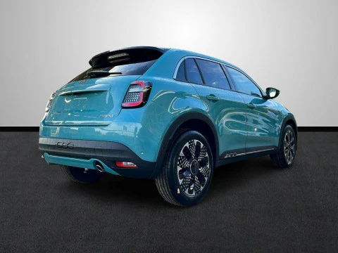 Fiat 600 600 MHEV La prima 1.2 106kW (145CV) DDCT