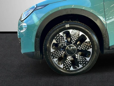 Fiat 600 600 MHEV La prima 1.2 106kW (145CV) DDCT