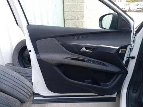 Peugeot 3008 1.5 BlueHDi 96kW (130CV) S&S Active Pack