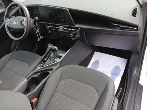 Kia Niro 1.6 GDi HEV 104kW (141CV) Concept