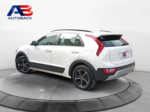 Kia Niro 1.6 GDi HEV 104kW (141CV) Concept