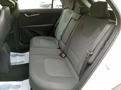 Kia Niro 1.6 GDi HEV 104kW (141CV) Concept