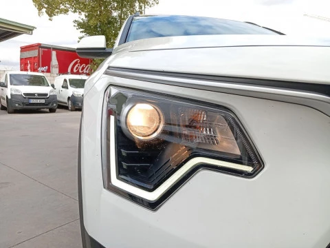 Kia Niro 1.6 GDi HEV 104kW (141CV) Concept