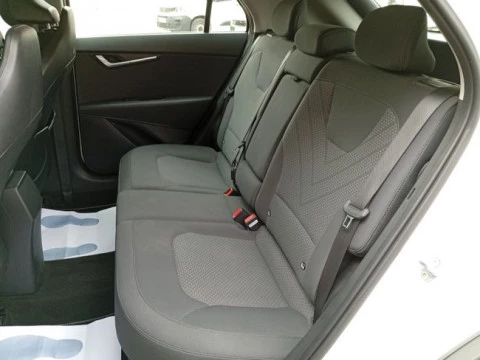 Kia Niro 1.6 GDi HEV 104kW (141CV) Concept