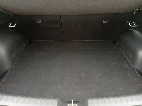 Kia Niro 1.6 GDi HEV 104kW (141CV) Concept