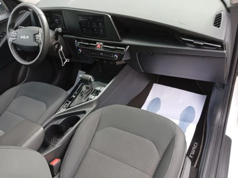 Kia Niro 1.6 GDi HEV 104kW (141CV) Concept