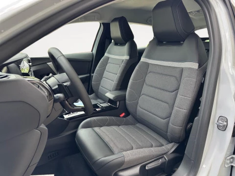 Citroën C4 BlueHDi 130 S&S EAT8 Plus