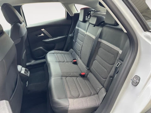 Citroën C4 BlueHDi 130 S&S EAT8 Plus