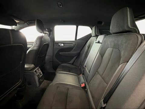 Volvo XC40 1.5 T4 Twin Recharge R-Design Auto