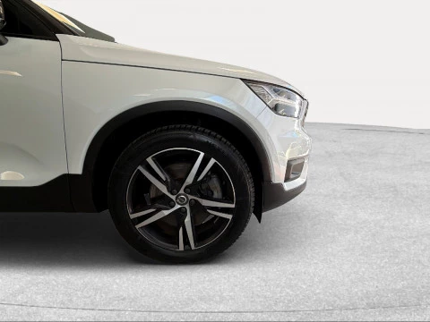 Volvo XC40 1.5 T4 Twin Recharge R-Design Auto