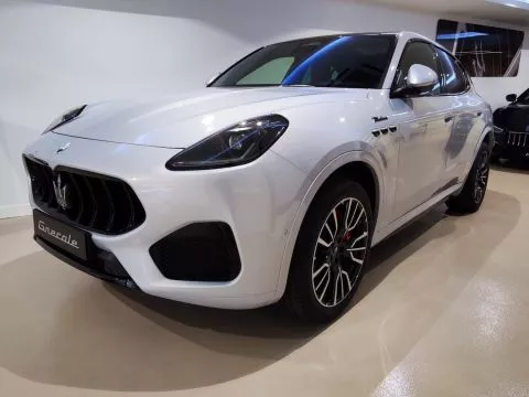 Maserati Grecale Modena L4 MHEV 330CV AWD Maserati Grecale Modena L4 MHEV 330CV AWD