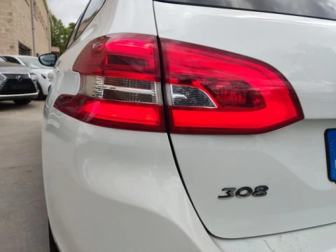 Peugeot 308 SW Allure BlueHDI 130 S&S EAT8
