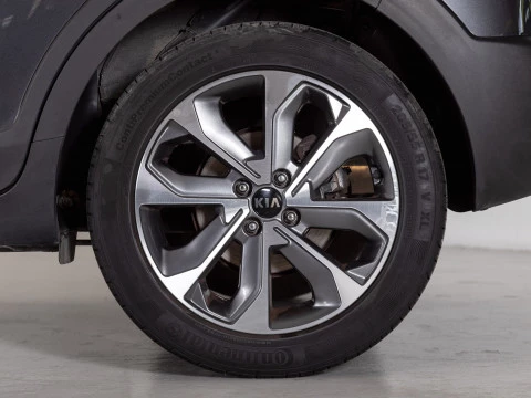 Kia Stonic 1.0 T-GDi 74kW (100CV) Concept