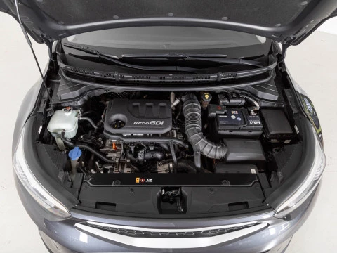 Kia Stonic 1.0 T-GDi 74kW (100CV) Concept