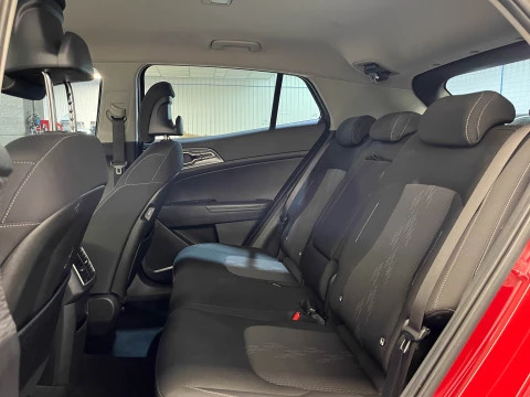 Kia Sportage 1.6 T-GDi MHEV 118kW (160CV) Drive 17