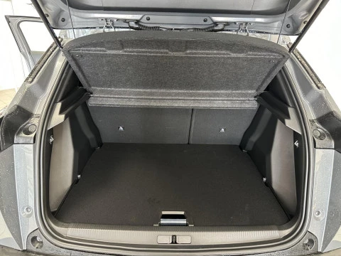 Peugeot 2008 Allure Gasolina 100 S&S 6 Vel. MAN