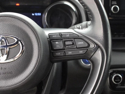 Toyota Yaris 1.5 VVT-I HYBRID STYLE PLUS 116 5P