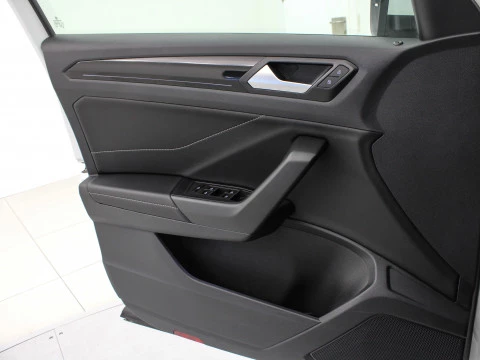 Volkswagen T-Roc 2.0 TDI R-LINE