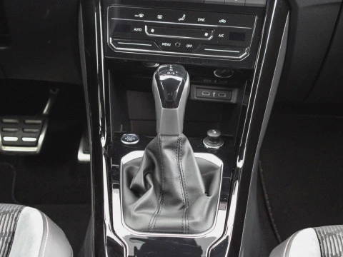 Volkswagen T-Roc 2.0 TDI R-LINE