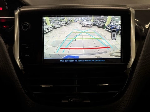 Peugeot 2008 PureTech 130 SANDS Allure 96 kW (130 CV)