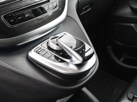 Mercedes-Benz Clase V V 300D AVANTGARDE LONG 239CV 5P